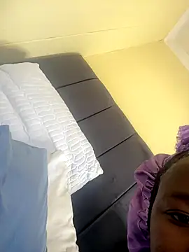 MiyaXo2 online show from 11/28/25, 03:36