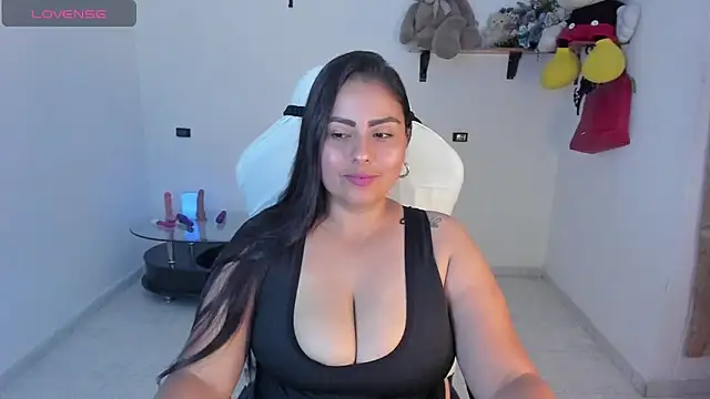 Snapshot of Valery_stuart chatting on 11/10/25, 09:36 Valery stuart online show from 11/10/25, 09:36