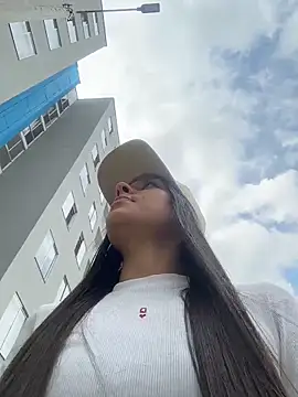 Brunettecollins05 online show from 02/04/26, 07:20