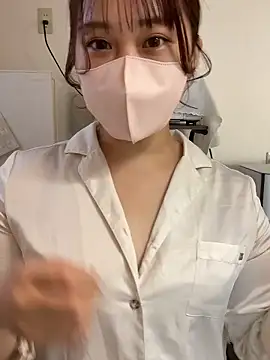 Snapshot of reika33 chatting on 01/17/26, 12:37 reika33 online show from 01/17/26, 12:37