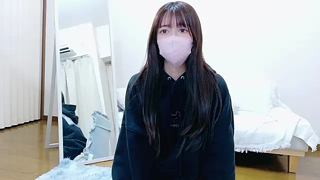 Snapshot of mirei-xxx chatting on 11/17/25, 11:05 mirei-xxx online show from 11/17/25, 11:05