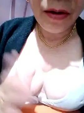 small-house123 online show from 12/20/25, 10:50