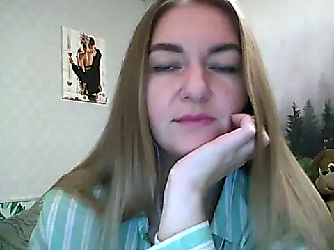 Snapshot of CandyOLimeX chatting on 11/01/25, 10:23 CandyOLimeX online show from 11/01/25, 10:23