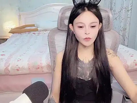 Snapshot of Titoo-170 chatting on 12/04/25, 12:25 Titoo-170 online show from 12/04/25, 12:25