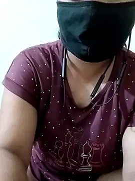 Snapshot of Hot__cute001 chatting on 11/02/25, 04:20 Hot  cute001 online show from 11/02/25, 04:20