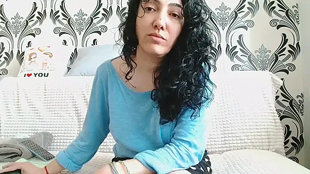 CharmingPearl online show from 03/17/26, 09:12