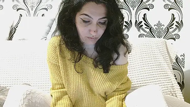 CharmingPearl online show from 03/23/26, 08:02