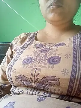 Snapshot of Tina_250 chatting on 01/14/26, 05:35 Tina 250 online show from 01/14/26, 05:35