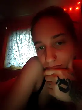 Snapshot of Ruxyt chatting on 11/27/25, 10:39 Ruxyt online show from 11/27/25, 10:39