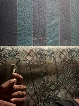 Robiwahyudi12345 online show from 12/17/25, 05:19