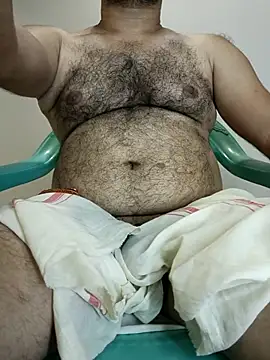 Snapshot of funnyboy_069 chatting on 11/21/25, 07:34 funnyboy 069 online show from 11/21/25, 07:34