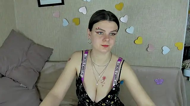 Zorianaa online show from 04/18/26, 08:53