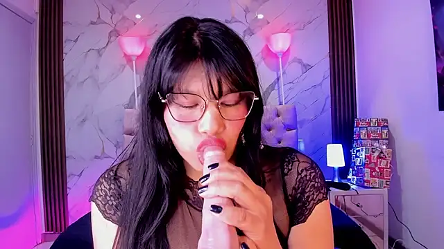 EsmeraldaChantre online show from 01/12/26, 11:48