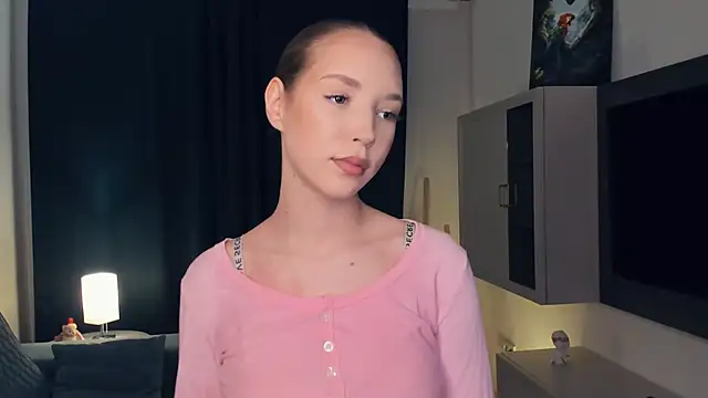 MerlePalaia online show from 11/23/25, 08:08