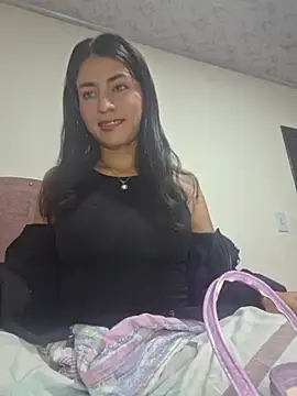 GISELLA   online show from 12/03/25, 11:08