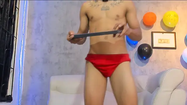 Snapshot of soy_Aron chatting on 11/19/25, 07:25 soy Aron online show from 11/19/25, 07:25