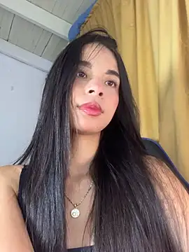 Snapshot of Milleradhara24 chatting on 05/03/26, 01:22 Milleradhara24 online show from 05/03/26, 01:22
