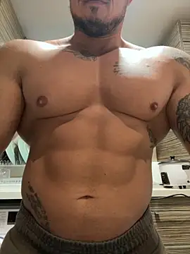 Snapshot of vecinoscachondos69 chatting on 11/01/25, 10:01 vecinoscachondos69 online show from 11/01/25, 10:01