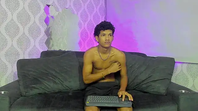 Boy savoy online show from 02/09/26, 07:23