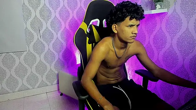 Boy savoy online show from 02/24/26, 07:39