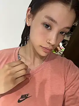 bergmanamii online show from 06/05/26, 10:26
