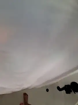 Snapshot of yourt0ys chatting on 11/03/25, 10:42 yourt0ys online show from 11/03/25, 10:42