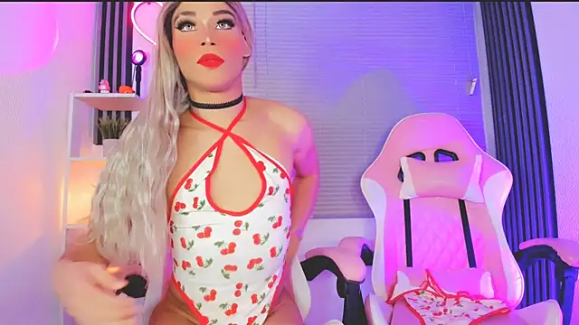 HallieAnnie online show from 11/20/25, 02:12