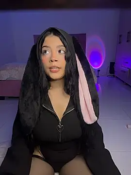 EmillieX online show from 02/18/26, 02:07