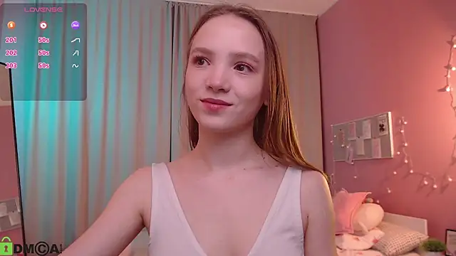 Snapshot of Adria_Arjona chatting on 07/12/26, 01:07 Adria Arjona online show from 07/12/26, 01:07