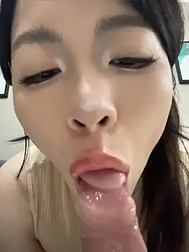 Sinicoco online show from 04/21/26, 05:25