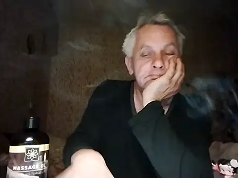 Snapshot of Naturi6 chatting on 05/06/26, 01:03 Naturi6 online show from 05/06/26, 01:03