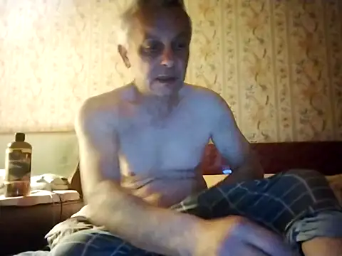 Snapshot of Naturi6 chatting on 05/19/26, 12:49 Naturi6 online show from 05/19/26, 12:49