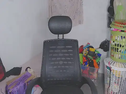shayna cute online show from 05/16/26, 12:18