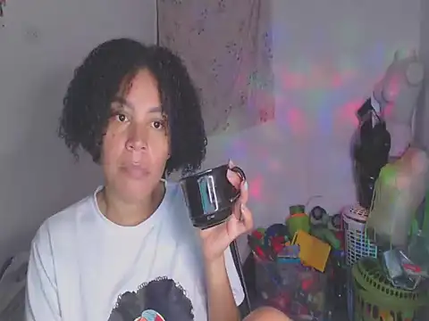 shayna cute online show from 05/27/26, 01:57
