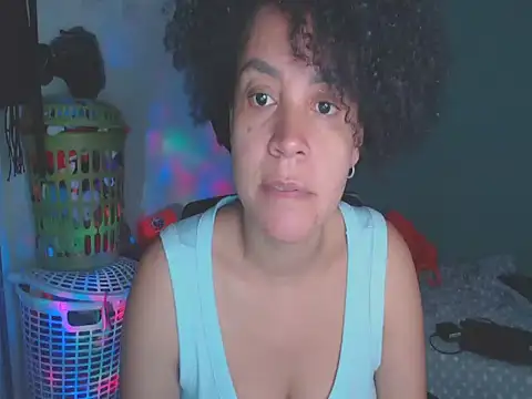 shayna cute online show from 06/16/26, 12:13