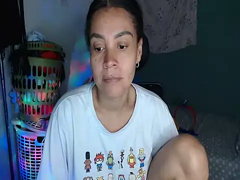 Snapshot of shayna_cute chatting on 06/28/26, 02:28 shayna cute online show from 06/28/26, 02:28