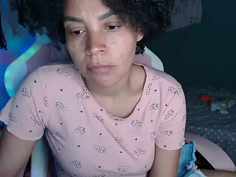 Snapshot of shayna_cute chatting on 08/03/26, 12:31 shayna cute online show from 08/03/26, 12:31