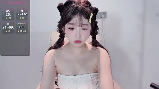 Yaiyigirl online show from 11/21/25, 12:37