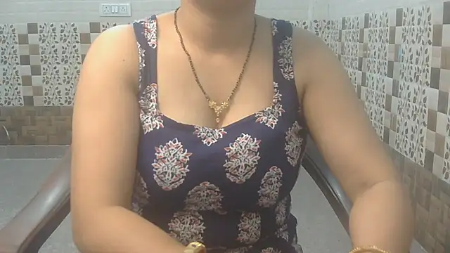 Snapshot of Sneha_lovely01 chatting on 05/23/26, 03:49 Sneha lovely01 online show from 05/23/26, 03:49
