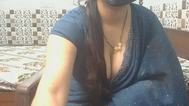 Snapshot of Sneha_lovely01 chatting on 05/29/26, 05:49 Sneha lovely01 online show from 05/29/26, 05:49