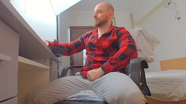 Ryanstone  online show from 04/03/26, 05:27