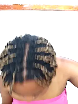 Lulubabee online show from 11/29/25, 09:01