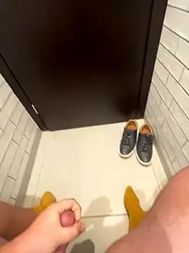 ChubbyBrit online show from 12/01/25, 03:17