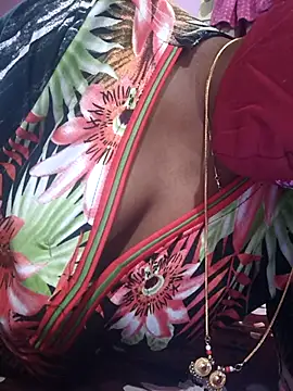 hyd couple7878 online show from 11/14/25, 09:52