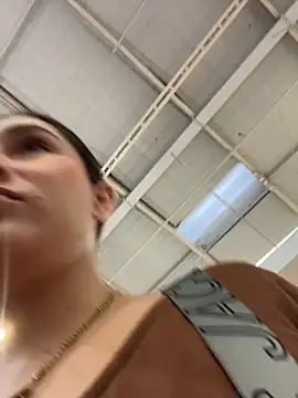 Snapshot of celeste_Velez chatting on 11/05/25, 03:01 celeste Velez online show from 11/05/25, 03:01