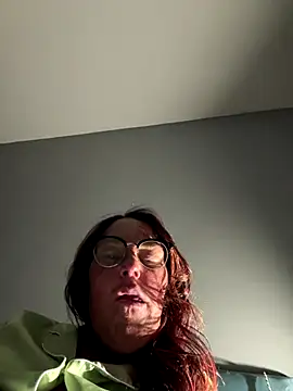 Snapshot of Angel-LinaX chatting on 12/19/25, 08:38 Angel-LinaX online show from 12/19/25, 08:38