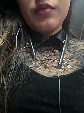 Angel-pune001 online show from 11/16/25, 02:44