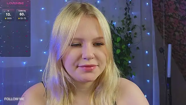 Mila wxw online show from 11/14/25, 01:43