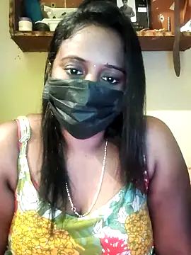 Snapshot of tam-queen1 chatting on 11/15/25, 09:17 tam-queen1 online show from 11/15/25, 09:17