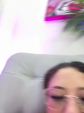 alexa bluee online show from 07/24/26, 11:52